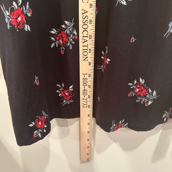 J. Jill Black Floral 3/4 Sleeve Blouse Boho Lightweight Rose Print Mature Sz L - Picture 5 of 9